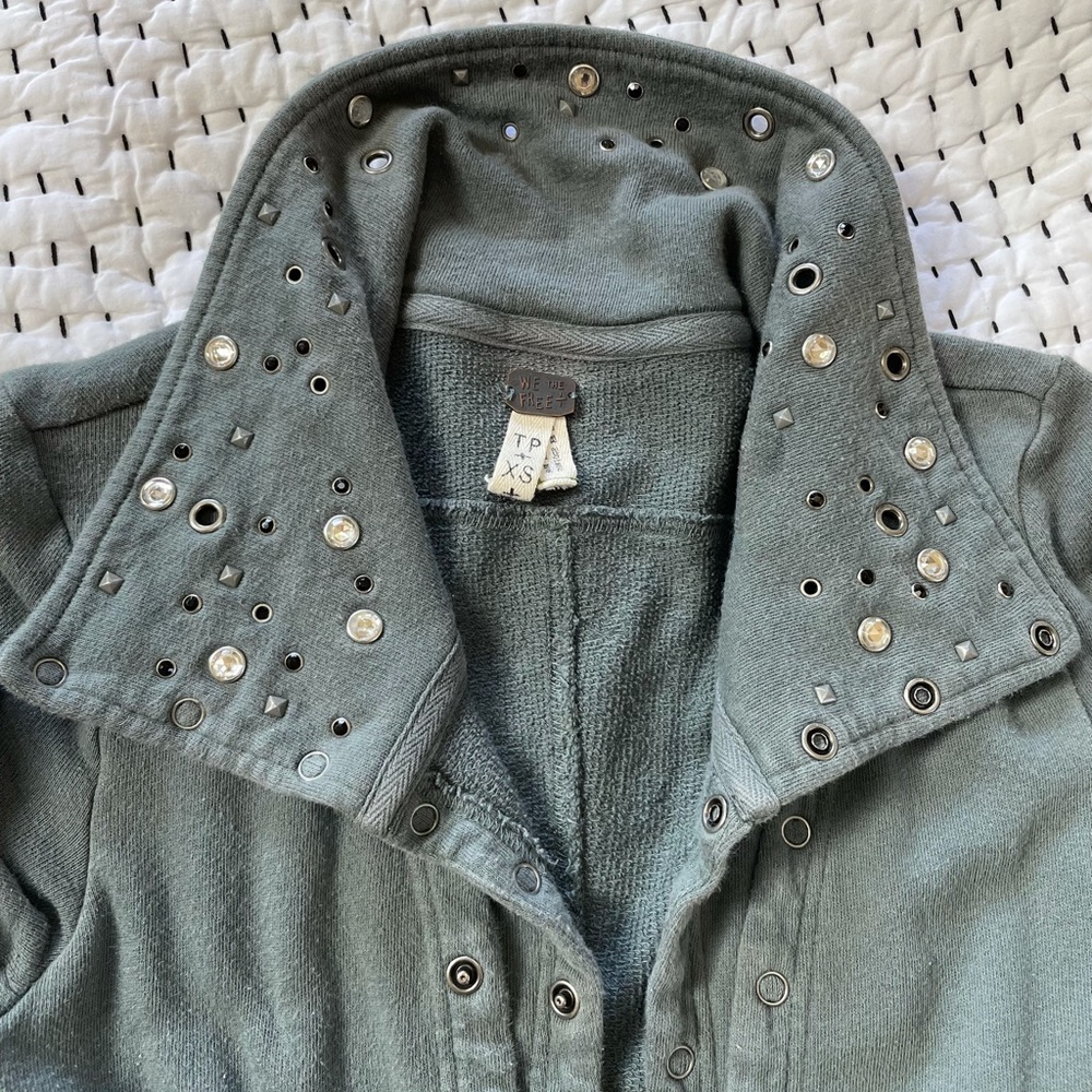 Free People Knit Studded Snap Up Cardigan (XS, GUC)